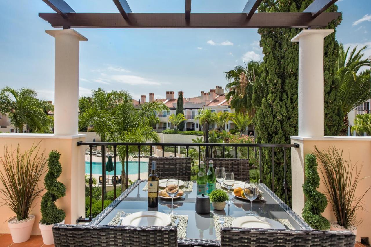 Luxury Apartment With Communal Pool And Terrace Куартейра Екстериор снимка
